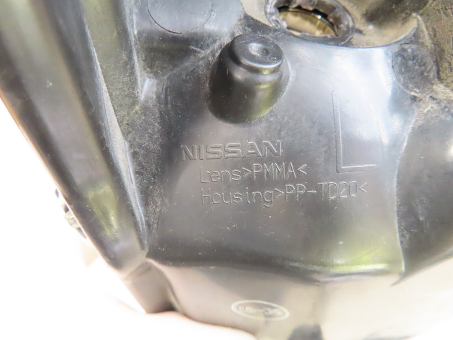 2011-2014 NISSAN JUKE FRONT LEFT DRIVER SIDE HEADLIGHT TURN SIGNAL LAMP OEM