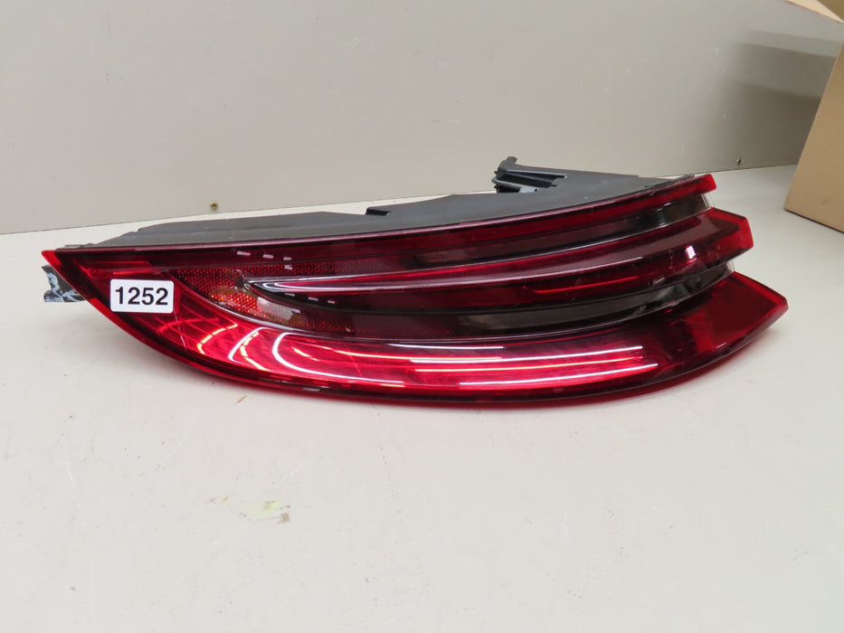 2017-2019 PORSCHE PANAMERA REAR  DRIVER SIDE LIGHT TAILLIGHT LAMP ASSEMBLY OEM