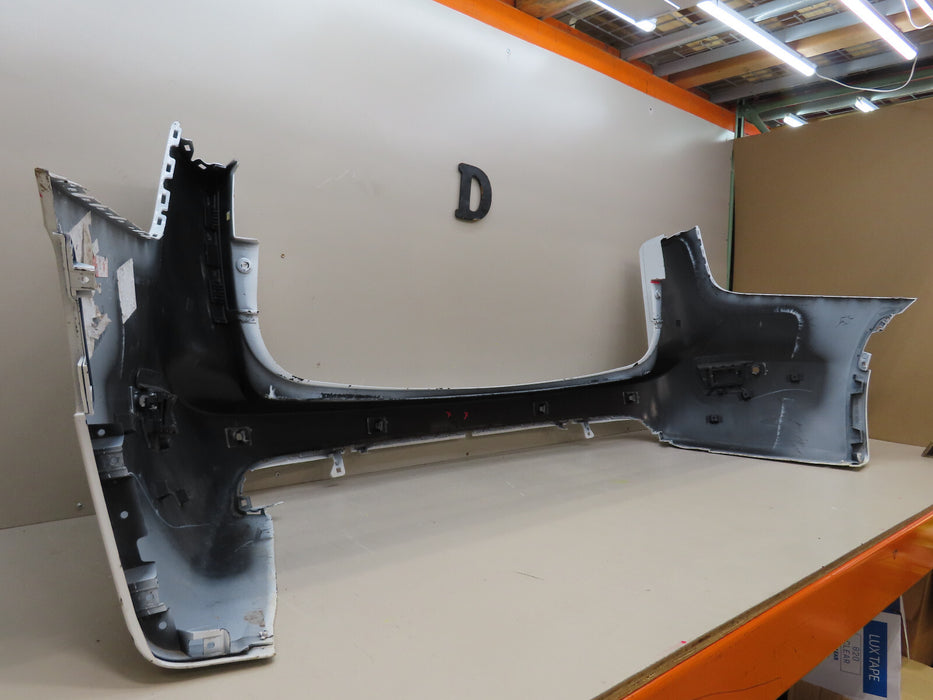 2017 2018 CHRYSLER PACIFICA REAR BUMPER COVER OEM 5RP28TRMA