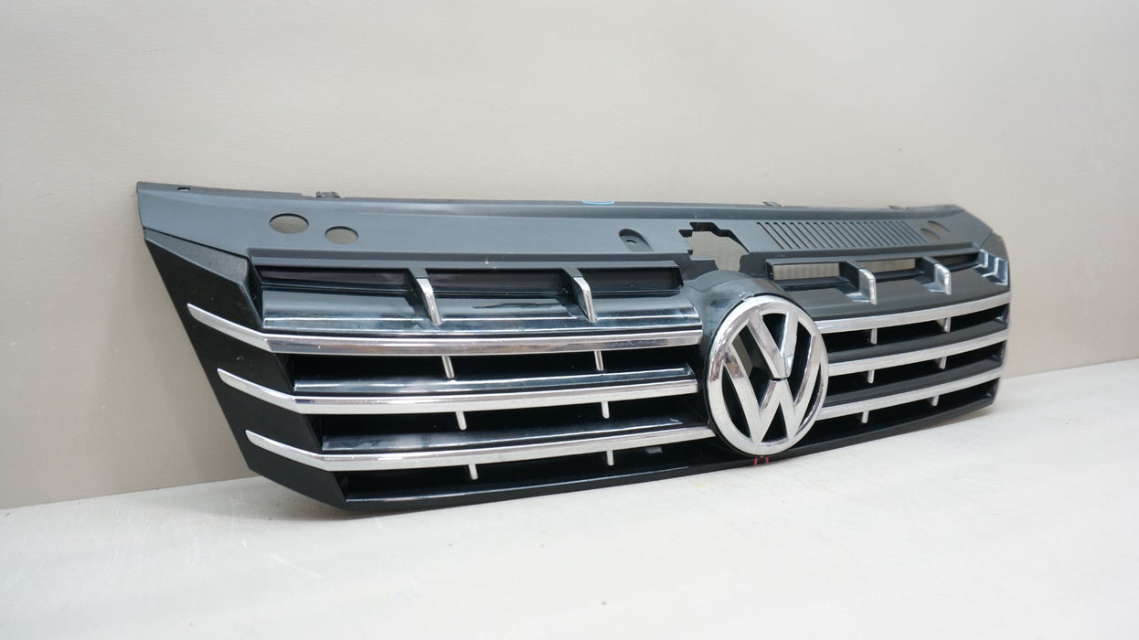 2016-2018 VOLKSWAGEN PASSAT FRONT UPPER BUMPER RADIATOR GRILLE OEM 561853653