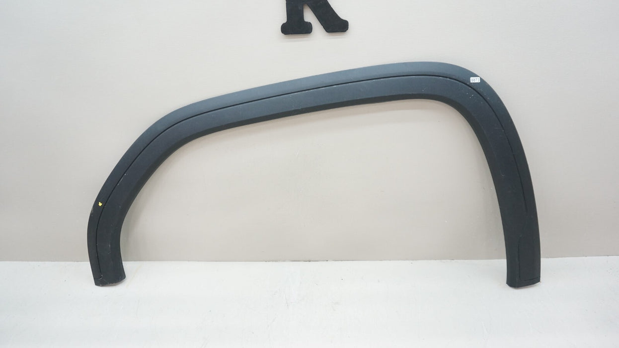 2019-2023 GMC SIERRA 1500 FRONT LEFT SIDE FENDER FLARE OEM 962772104 (R.T)