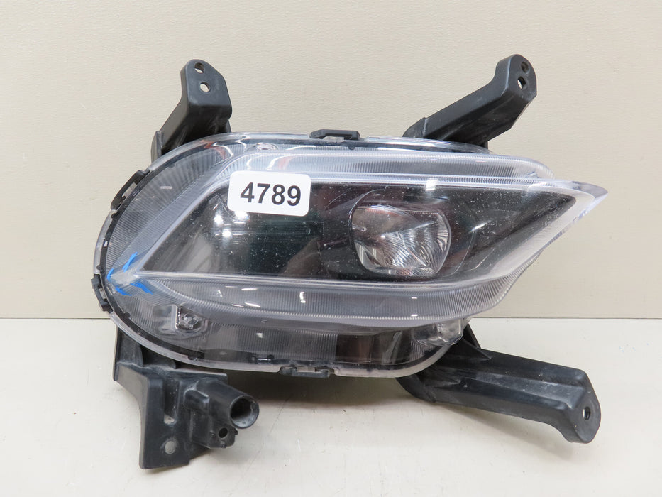 2019 2020 HYUNDAI SANTA FE FRONT RIGHT PASSENGER SIDE FOG LIGHT OEM 92202-S1100