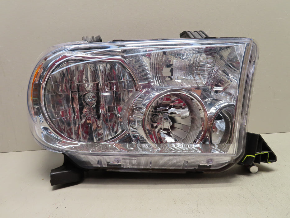 2007-2013 TOYOTA TUNDRA RIGHT PASSENGER SIDE HEADLIGHT HALOGEN LAMP OEM