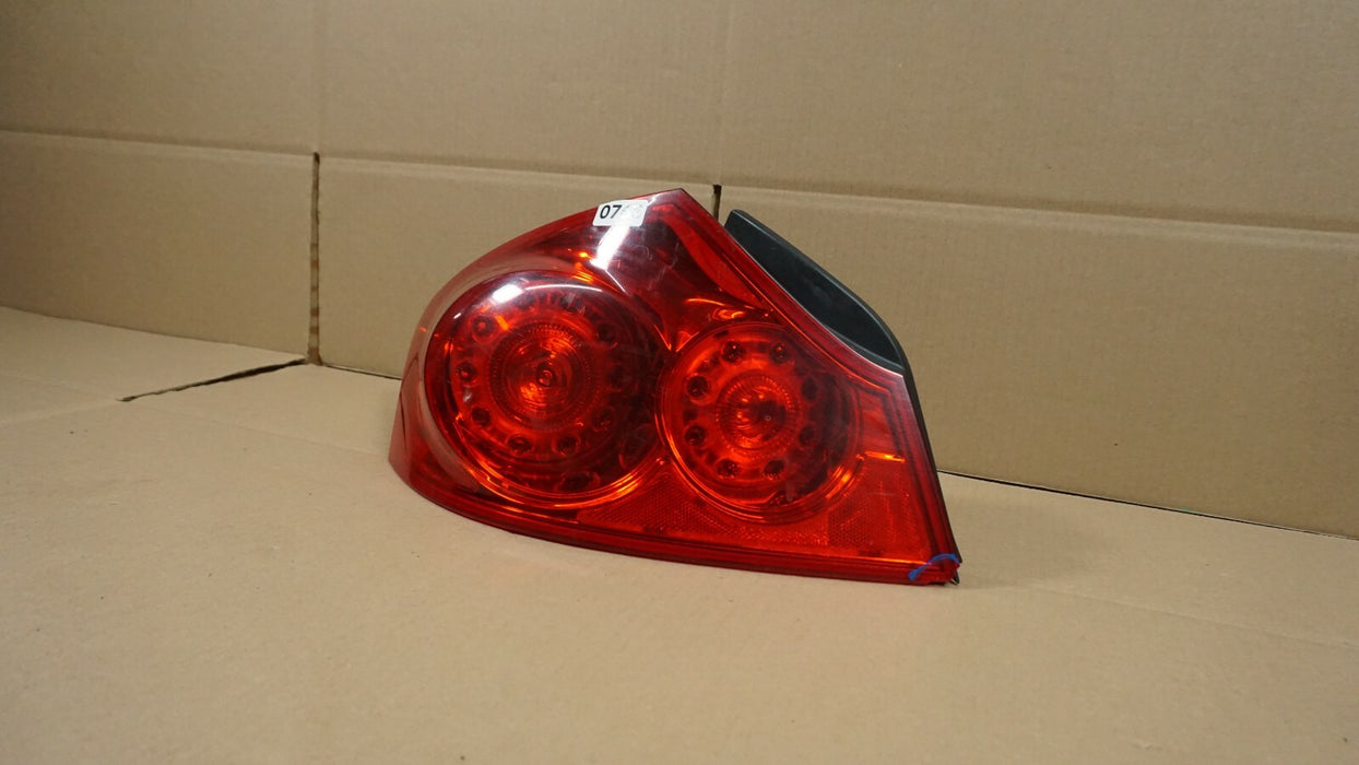 2007-2012 INFINITI G35 G37 SEDAN REAR LEFT DRIVER TAIL LIGHT STOP BRAKE LAMP OEM