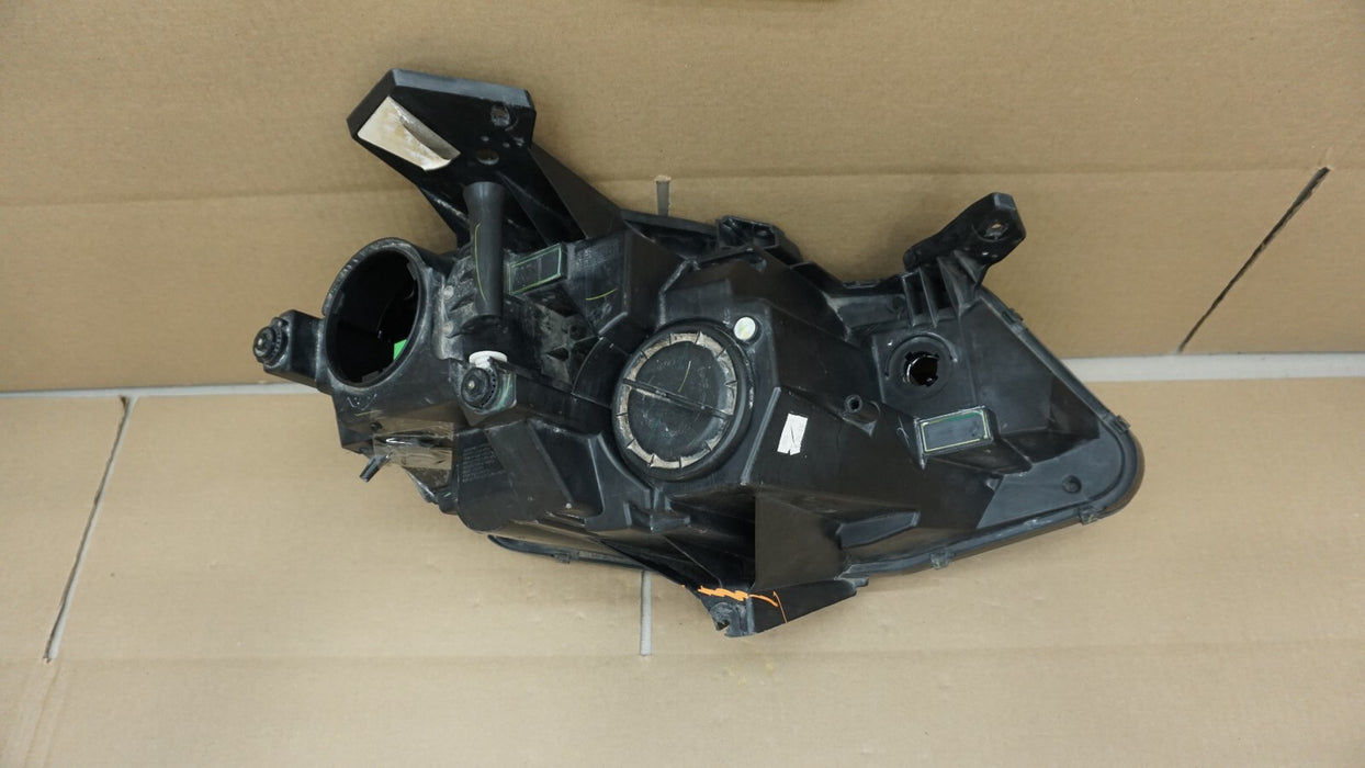 2016-2018 CHEVROLET CAMARO FRONT LEFT DRIVER SIDE HEADLIGHT OEM 16 17 18