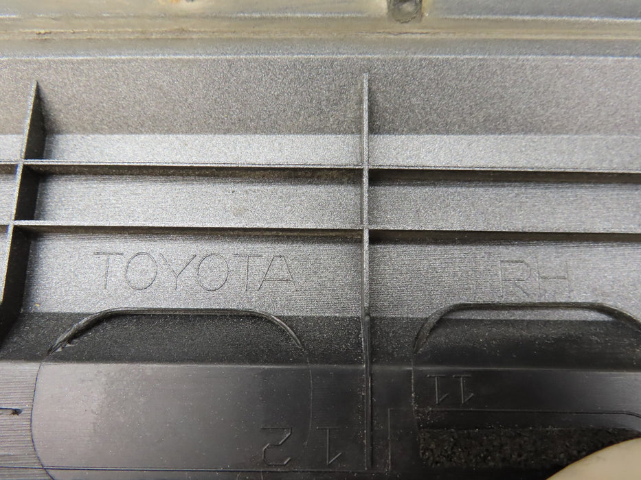 2014-2019 TOYOTA HIGHLANDER REAR RIGHT LOWER DOOR MOLDING OEM 75071-0E071