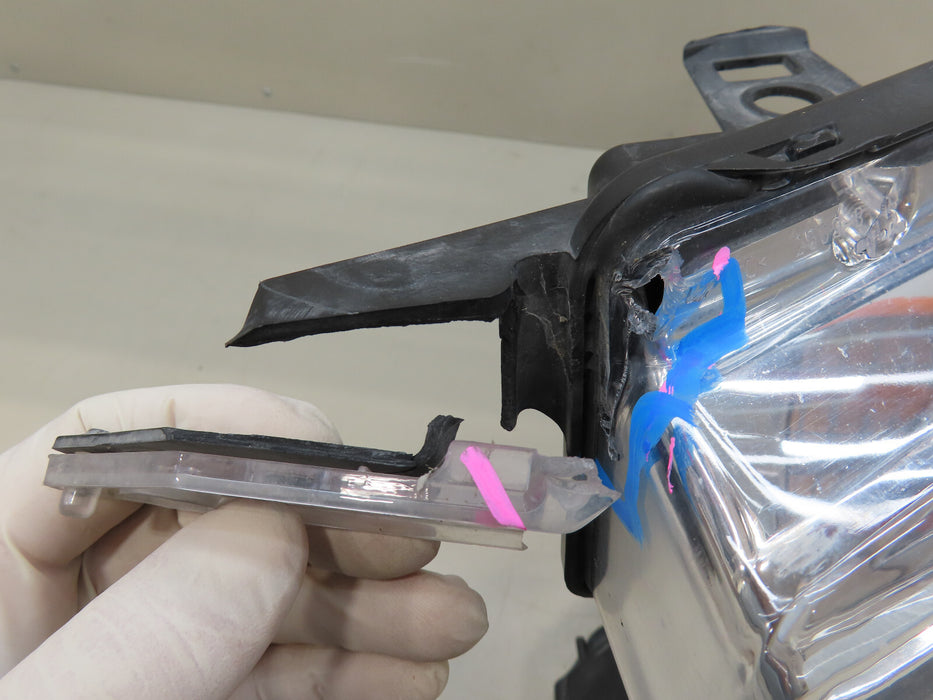 2020-2022 FORD F-250 F-350 SUPER DUTY LEFT HEADLIGHT HALOGEN OEM LC3B-13006-AD