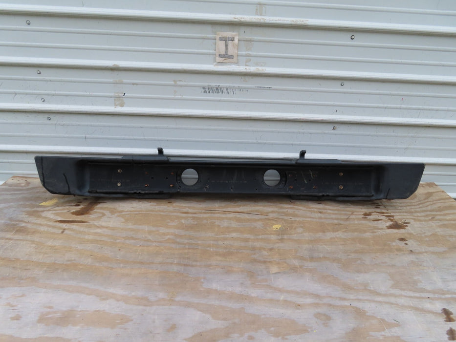 2007-2009 JEEP WRANGLER RUBICON SAHARA FRONT BUMPER W/ TOW TOWING HOOK OEM