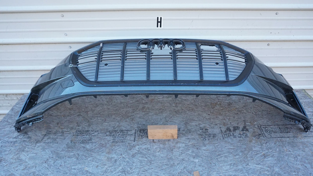 2019-2020 AUDI E-TRON FRONT BUMPER COVER PANEL W/ GRILLE 4KE807437E 19 20 OEM