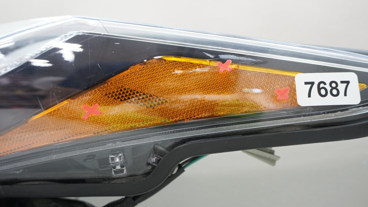 2017-2019 TOYOTA HIGHLANDER FRONT LH LEFT DRIVER SIDE HALOGEN HEADLIGHT OEM