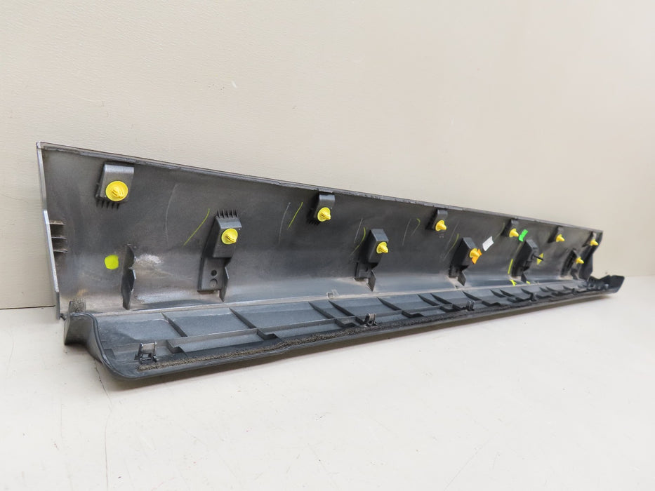 2014-2019 TOYOTA HIGHLANDER FRONT RIGHT LOWER DOOR MOLDING OEM 75071-0E081