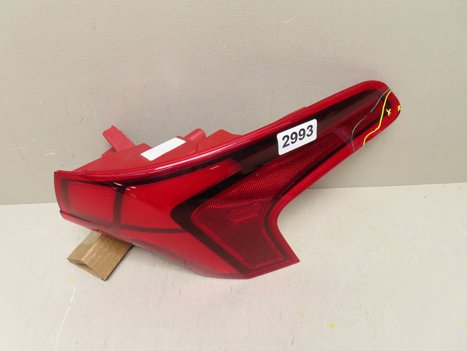 2021 2022 HYUNDAI SANTA FE REAR RIGHT PASSENGER TAIL LIGHT OUTER LED OEM