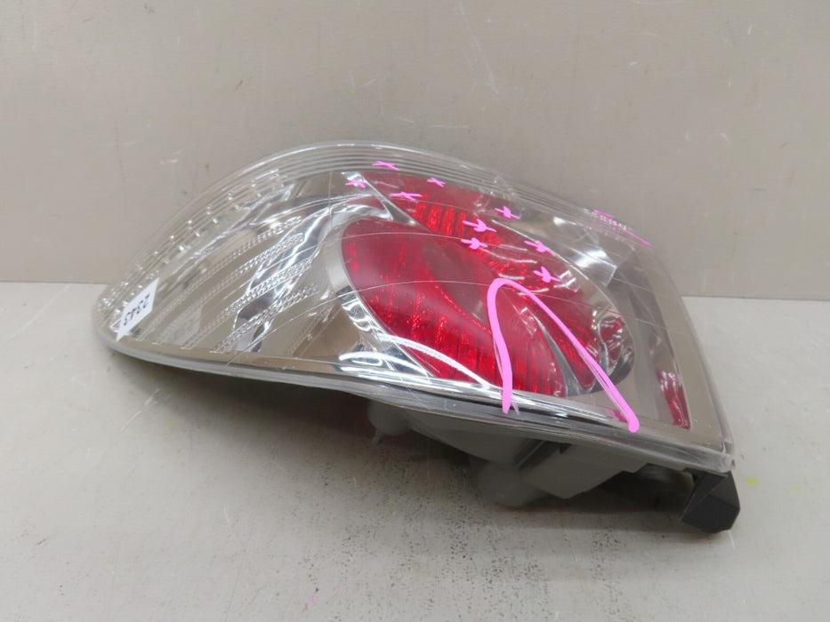 2002 2003 LEXUS IS300 REAR RIGHT PASSENGER SIDE TAIL LIGHT HALOGEN OEM