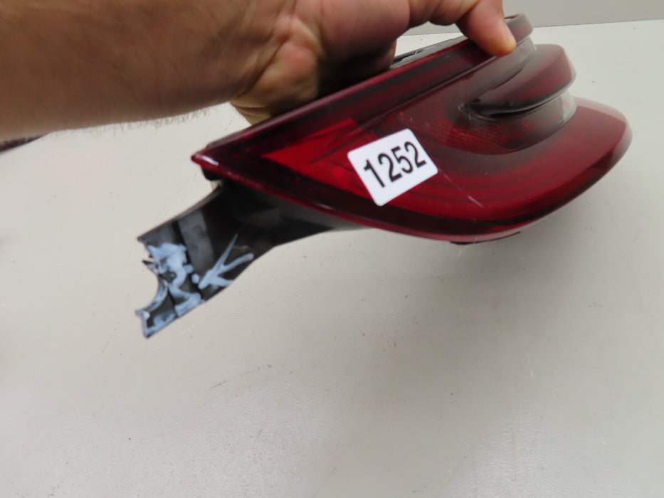 2017-2019 PORSCHE PANAMERA REAR  DRIVER SIDE LIGHT TAILLIGHT LAMP ASSEMBLY OEM