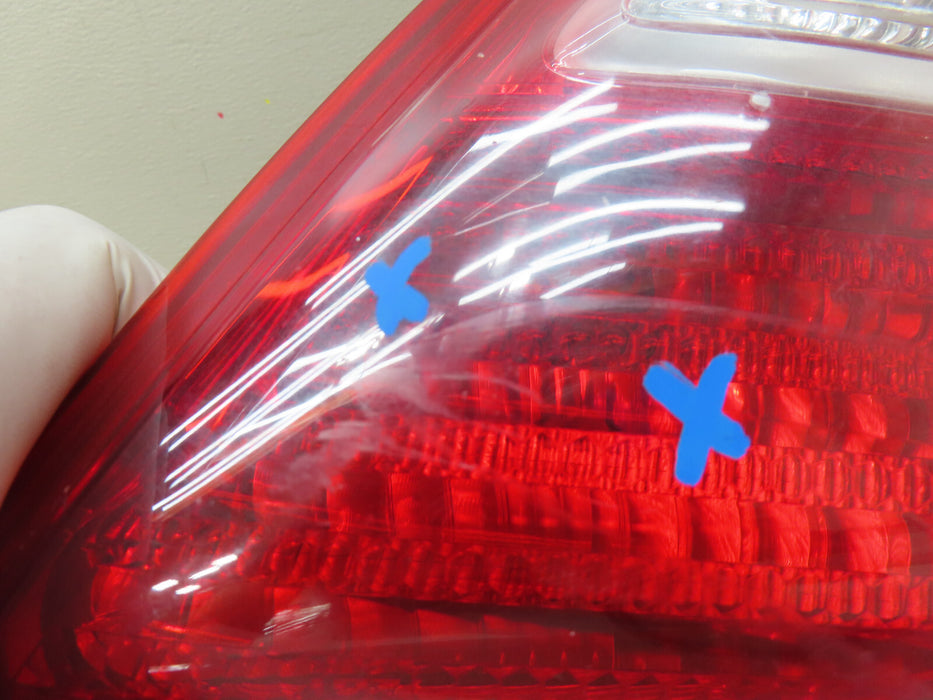 2007-2009 TOYOTA CAMRY REAR RIGHT PASSENGER SIDE TRUNK INNER TAIL LIGHT OEM