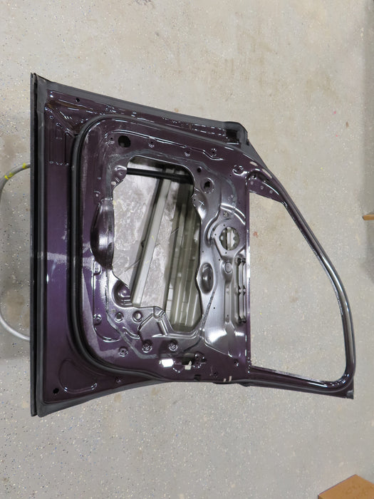 2019-2023 ROLLS-ROYCE CULLINAN FRONT RIGHT PASSENGER DOOR PANEL OEM