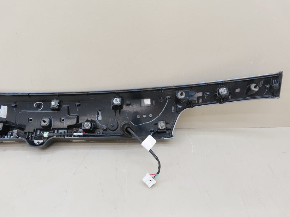 2017-2021 JEEP GRAND CHEROKEE REAR GATE TRIM MOLDING W/CAMERA OEM 1WD55TRMACD