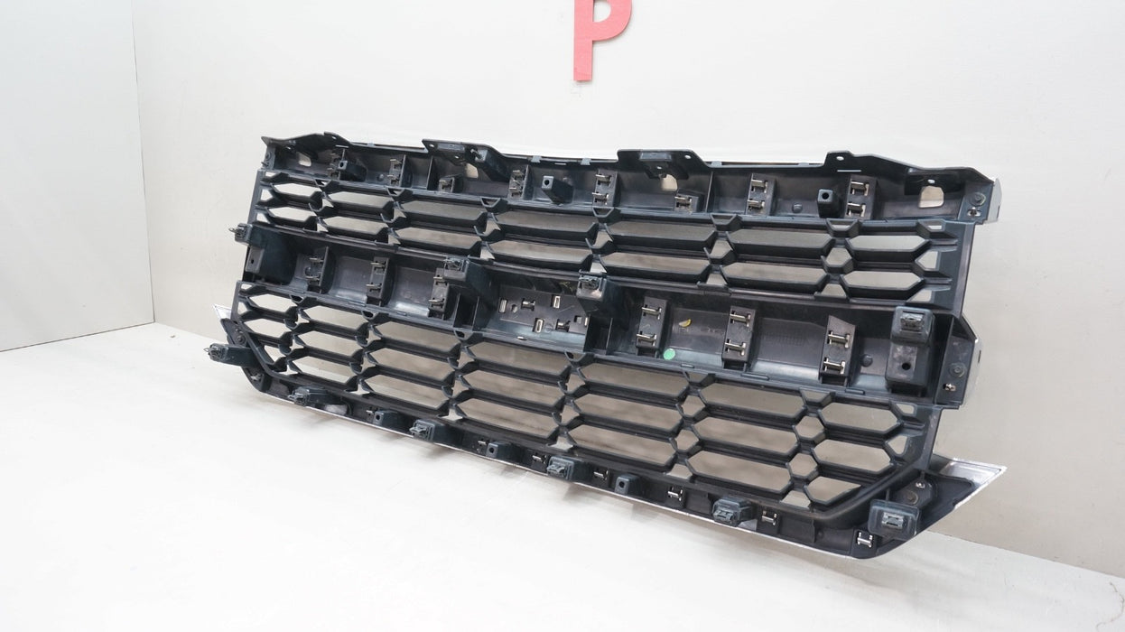 2016-2018 CHEVROLET SILVERADO 1500 FRONT BUMPER RADIATOR GRILLE OEM 2338604