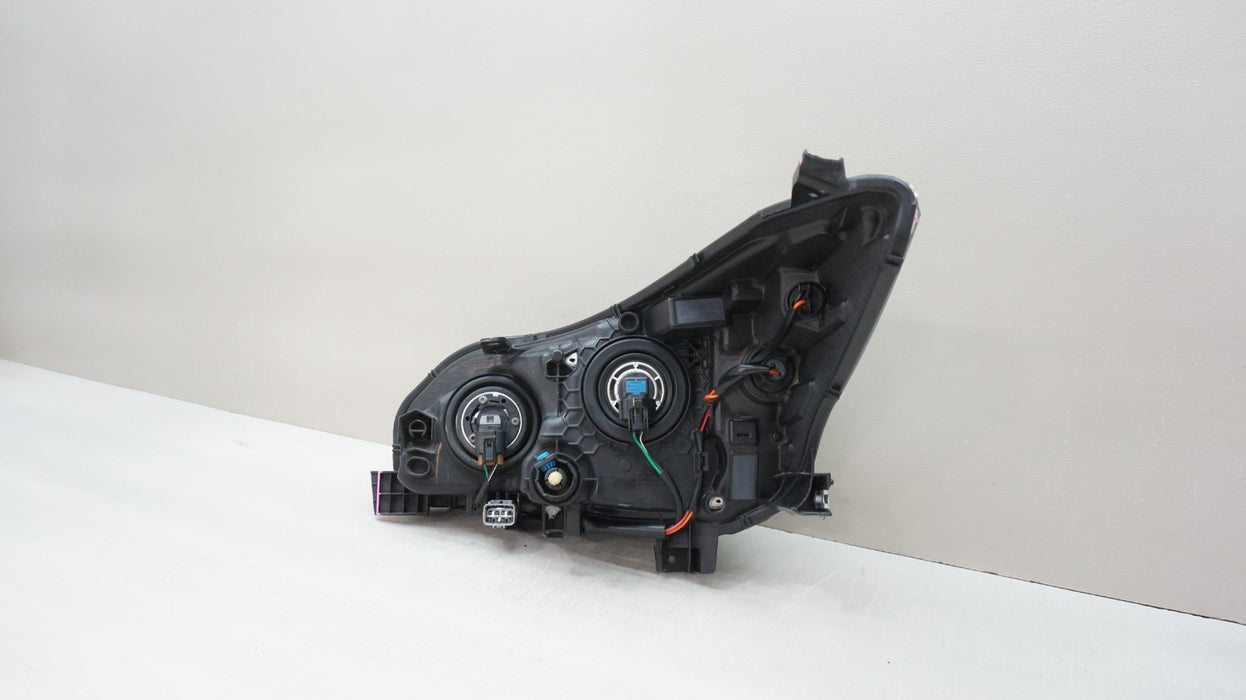 2017-2023 SUBARU IMPREZA FRONT RIGHT PASSENGER SIDE HALOGEN HEADLIGHT OEM