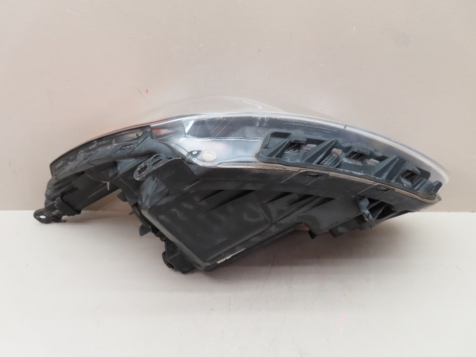 2016-2017 HYUNDAI ACCENT FRONT RIGHT HEADLIGHT LAMP HALOGEN OEM 92102-1R7XX