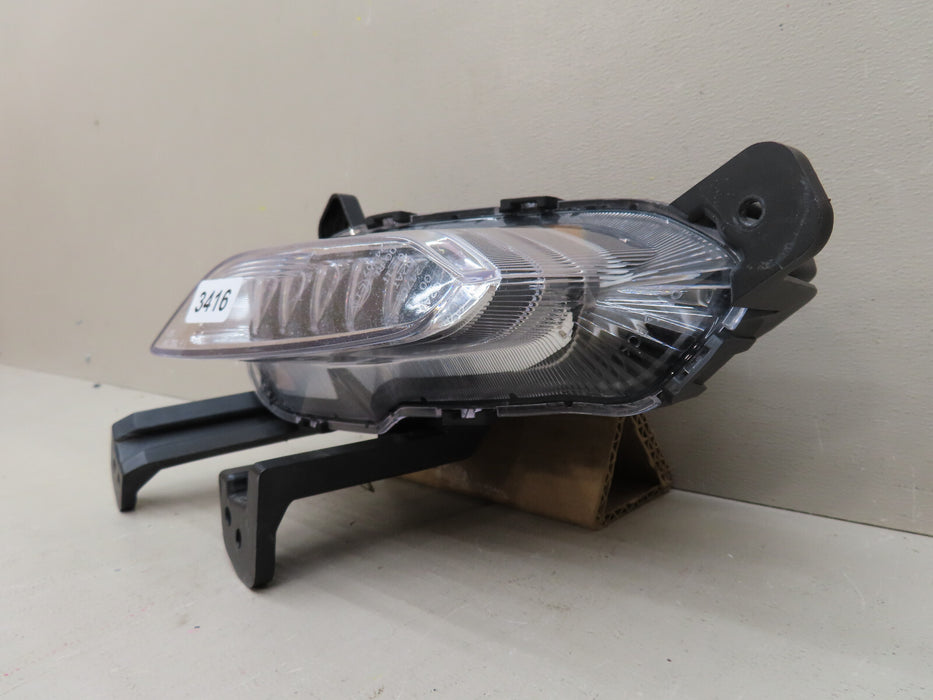 2018 2019 HYUNDAI ELANTRA FRONT RIGHT PASSENGER FOG LIGHT LED OEM 92208-G3