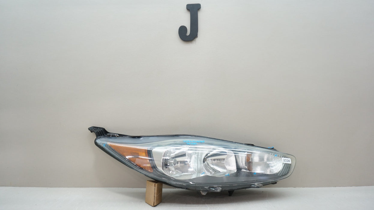 2014-2019 FORD FIESTA FRONT RIGHT PASSENGER SIDE HEADLIGHT HALOGEN OEM
