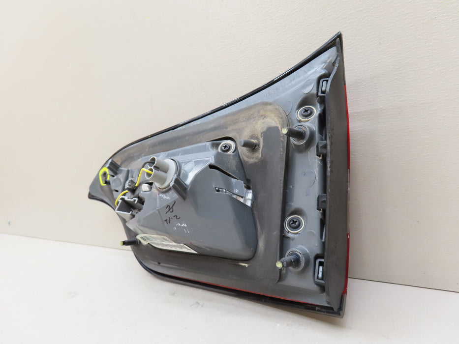 2014-2018 JEEP CHEROKEE REAR LEFT DRIVER SIDE TAIL LIGHT INNER OEM 68102920AC
