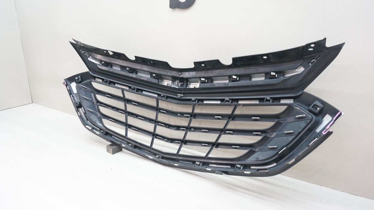 2018-2021 CHEVROLET EQUINOX FRONT BUMPER RADIATOR GRILLE OEM 94150736