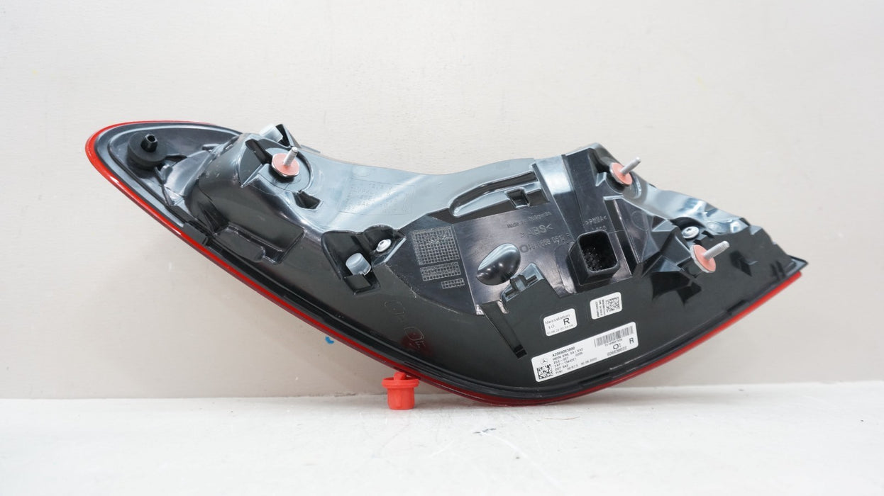2022-2023 MERCEDES-BENZ C300 REAR RIGHT PASSENGER TAIL LIGHT LED OEM A2069063800