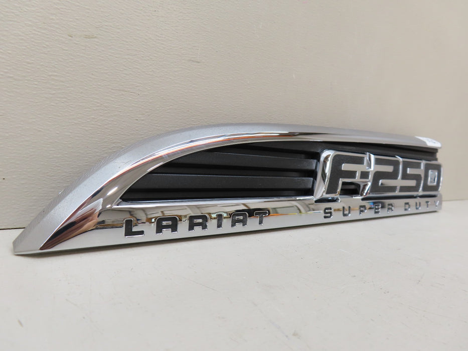 2011-2016 FORD F250 F-250 SD LARIAT FRONT LEFT DRIVER SIDE FENDER EMBLEM OEM