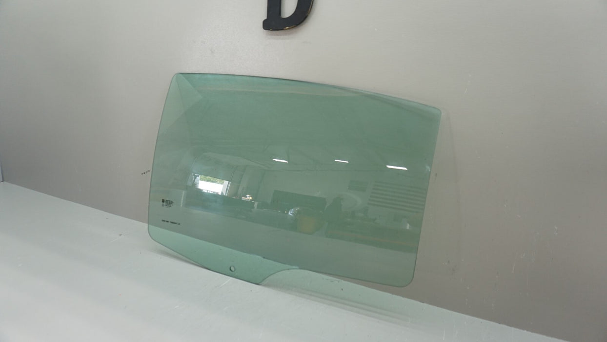 2007-2009 SATURN AURA REAR LH LEFT DRIVER SIDE DOOR WINDOW GLASS OEM