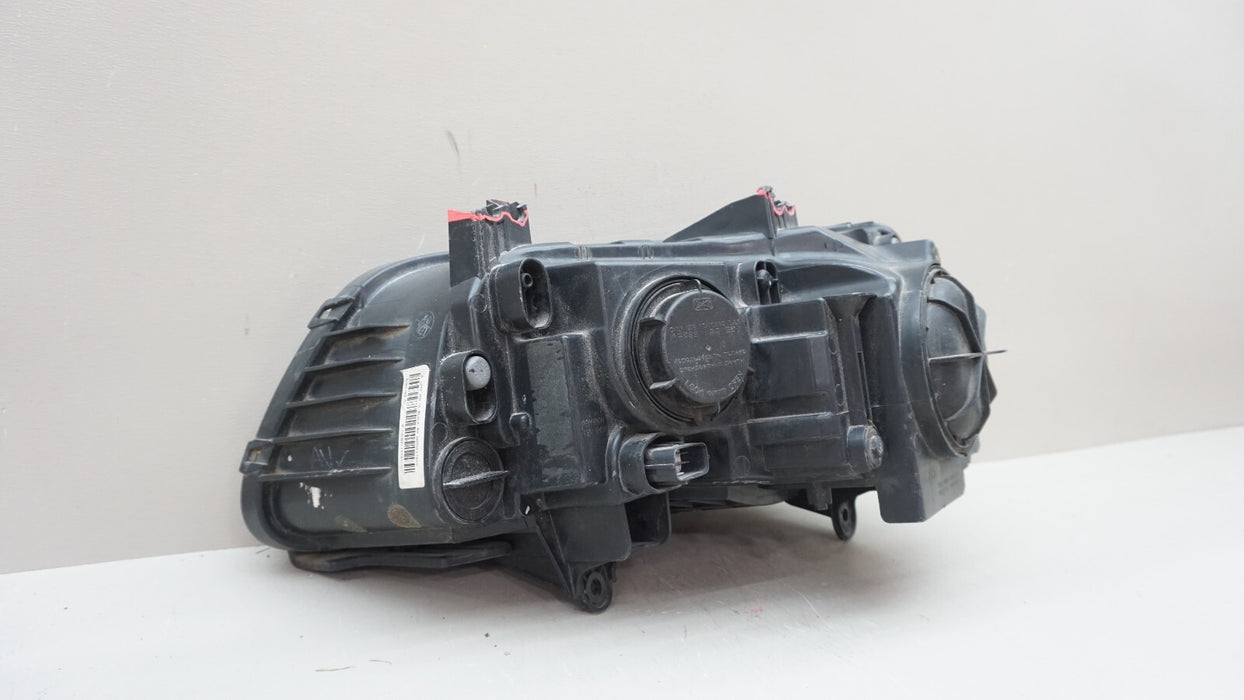 2012-2014 CHRYSLER 300 FRONT RIGHT SIDE HEADLIGHT LAMP HALOGEN OEM BAM92153000