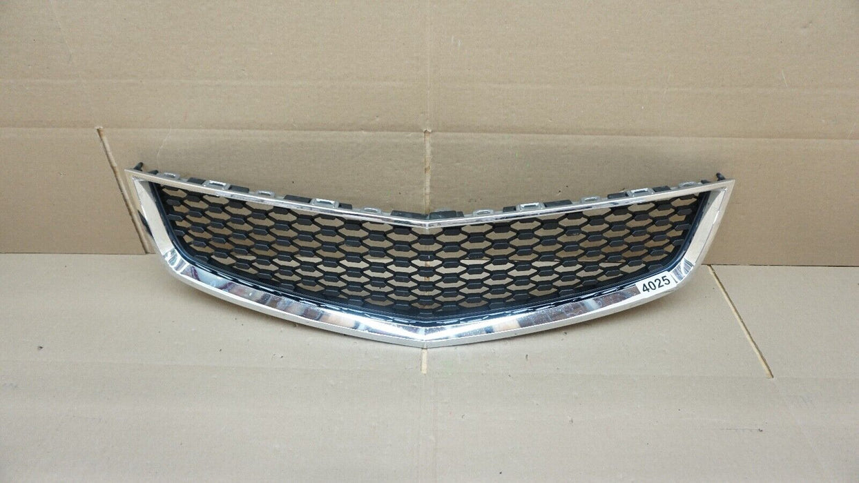 2010-2013 CHEVROLET EQUINOX FRONT LOWER GRILL GRILLE OEM