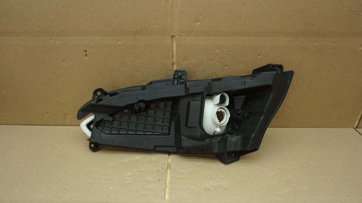 2013-2016 HYUNDAI SANTA FE SPORT FRONT RIGHT PASSENGER SIDE FOG LIGHT OEM