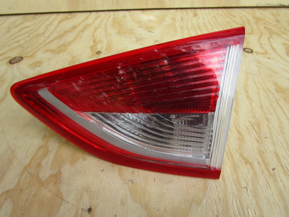 13 14 15 FORD ESCAPE REAR RIGHT TAIL LIGHT OEM