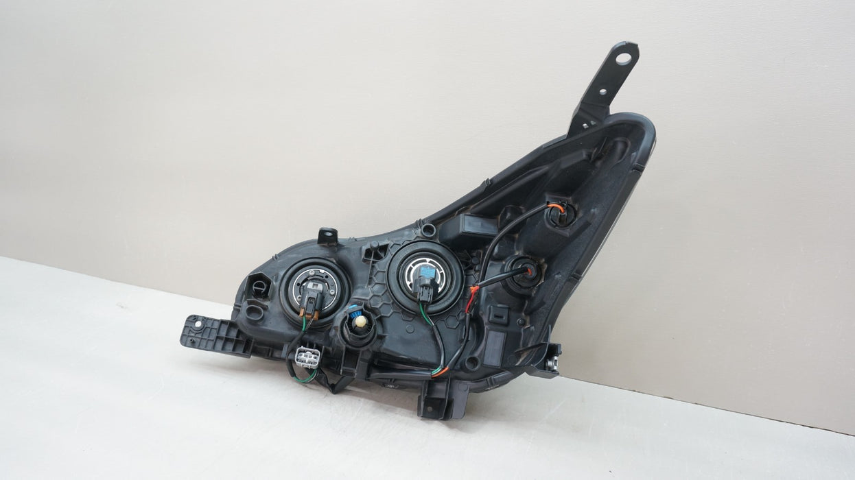 2017-2023 SUBARU IMPREZA FRONT RIGHT PASSENGER SIDE HALOGEN HEADLIGHT OEM
