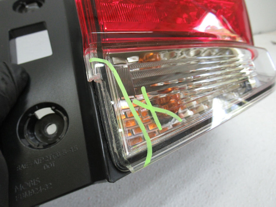 2017 - 2019 SUBARU IMPREZA REAR RIGHT PASSENGER SIDE OUTER TAIL LIGHT LAMP OEM
