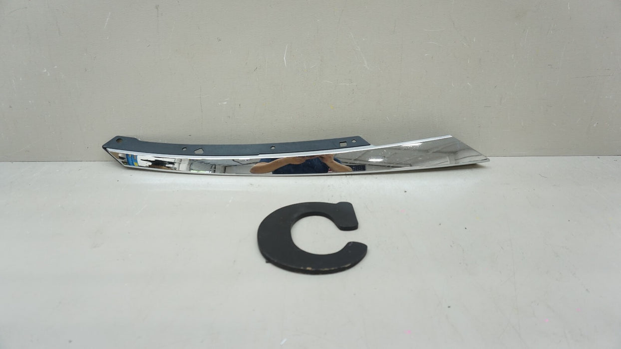 2016-2018 HONDA CIVIC FRONT RIGHT GRILLE EXTENSION MOLDING OEM 71123-TBA-A01