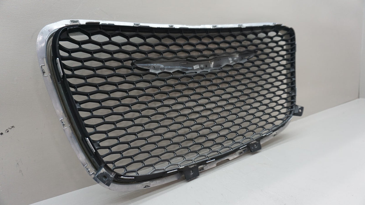 2016-2020 CHRYSLER 300 SEDAN FRONT BUMPER RADIATOR GRILLE GRILL OEM 5SW19TRMAA