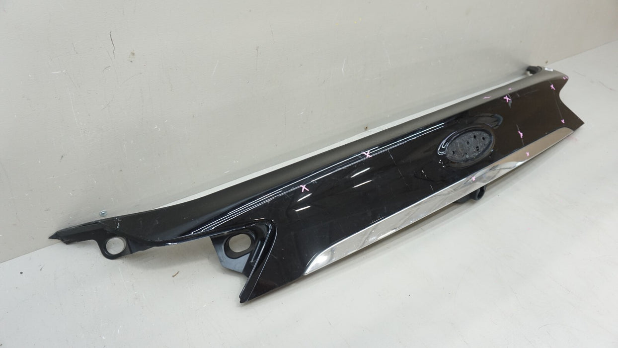 2019-2020 FORD EDGE REAR TAILGATE LIFTGATE LICENSE MOLDING OEM KT4B-R43404-AK