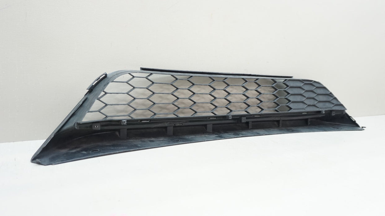 2016-2017 HONDA ACCORD SEDAN FRONT LOWER GRILLE OEM 71152-T2F-A500