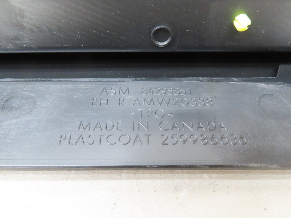 2018-2020 CHEVROLET EQUINOX RIGHT ROCKER SKIRT MOLDING COVER PANEL OEM 84713654