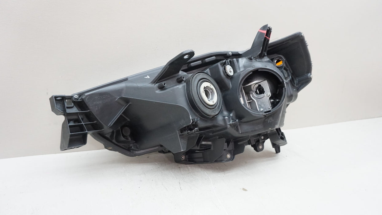 2014-2018 TOYOTA 4RUNNER FRONT RH RIGHT PASSENGER SIDE HEADLIGHT OEM