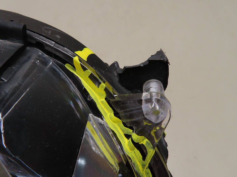 2016-2018 TOYOTA RAV-4 HEADLIGHT PASSENGER RIGHT HALOGEN LAMP OEM