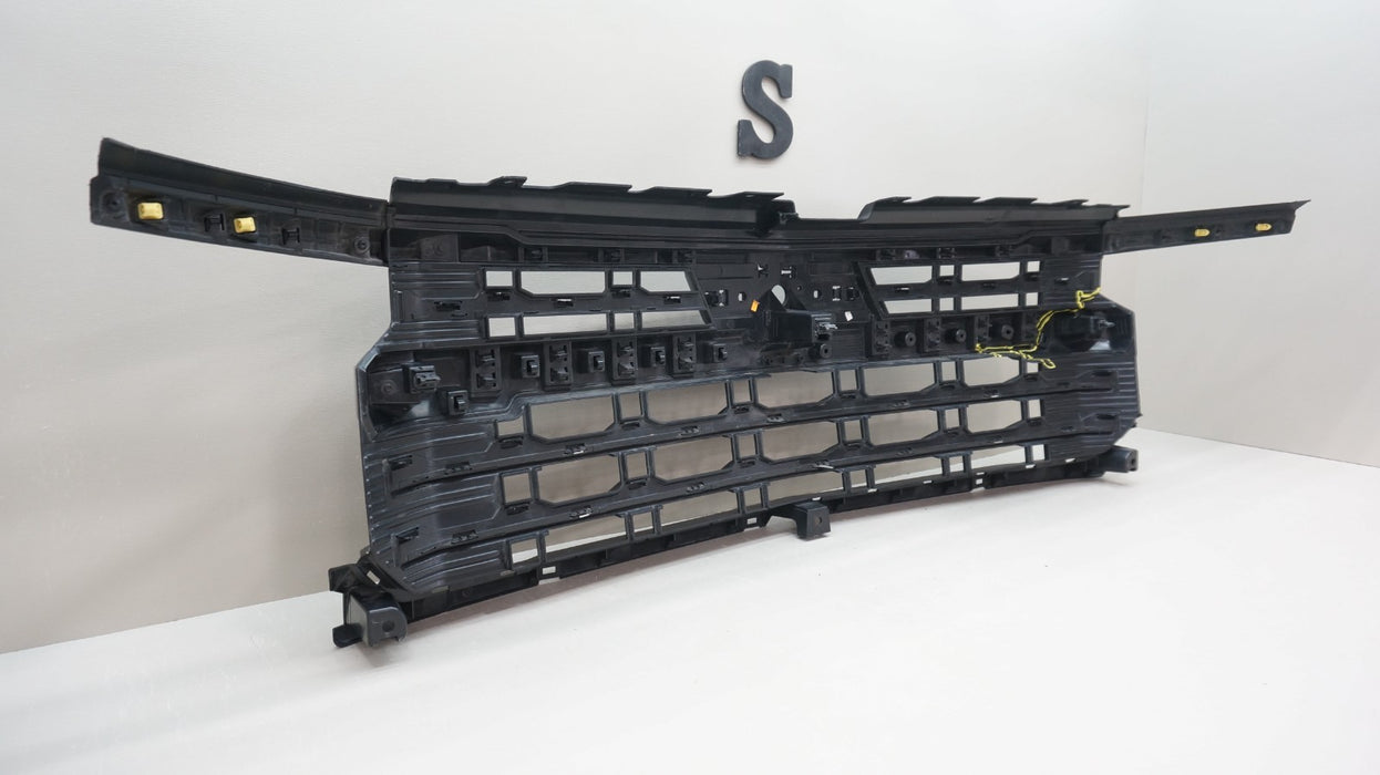 2022-2025 CHEVROLET SILVERADO 1500 FRONT BUMPER RADIATOR GRILLE OEM 84974742