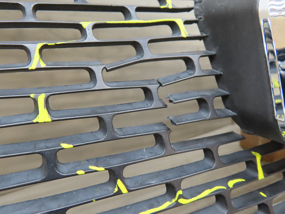 2007-2012 GMC ACADIA FRONT RADIATOR GRILLE GRILL OEM