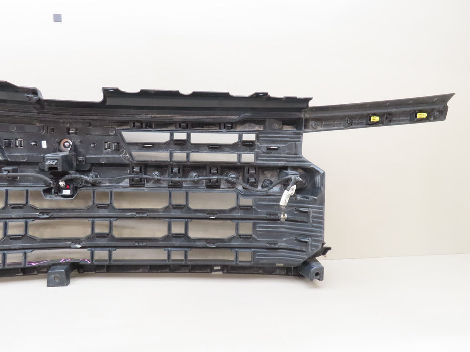 2022 2023 CHEVROLET SILVERADO 1500 FRONT RADIATOR GRILL GRILLE W/CAMERA OEM
