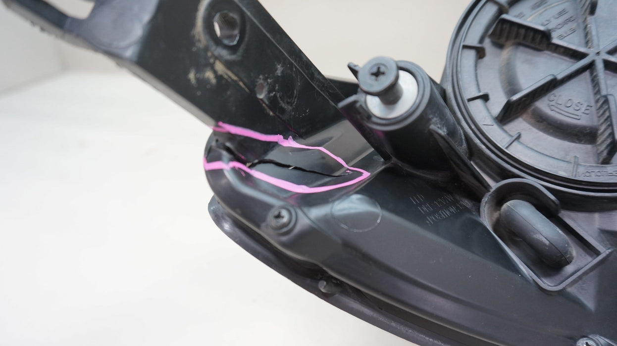 2014-2016 KIA CADENZA FRONT LEF T DRIVERS SIDE HEADLIGHT XENON HID OEM