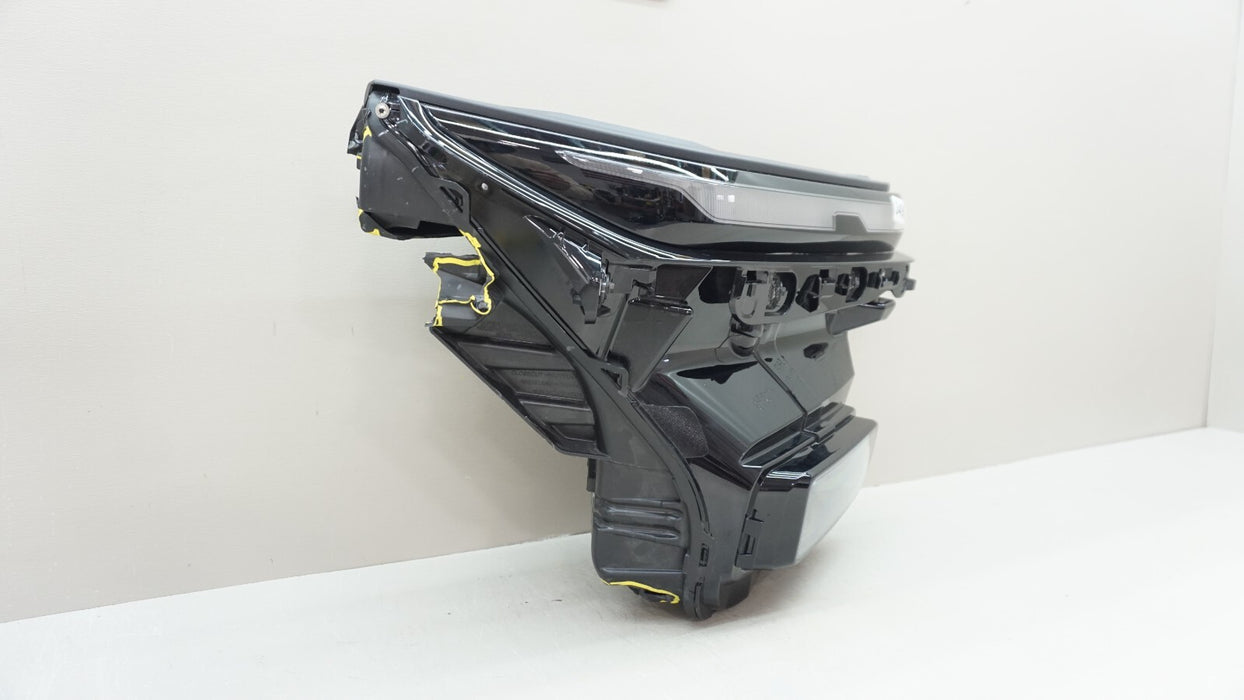 2024-2025 CHEVROLET TRAVERSE RIGHT PASSENGER SIDE HEADLIGHT OEM