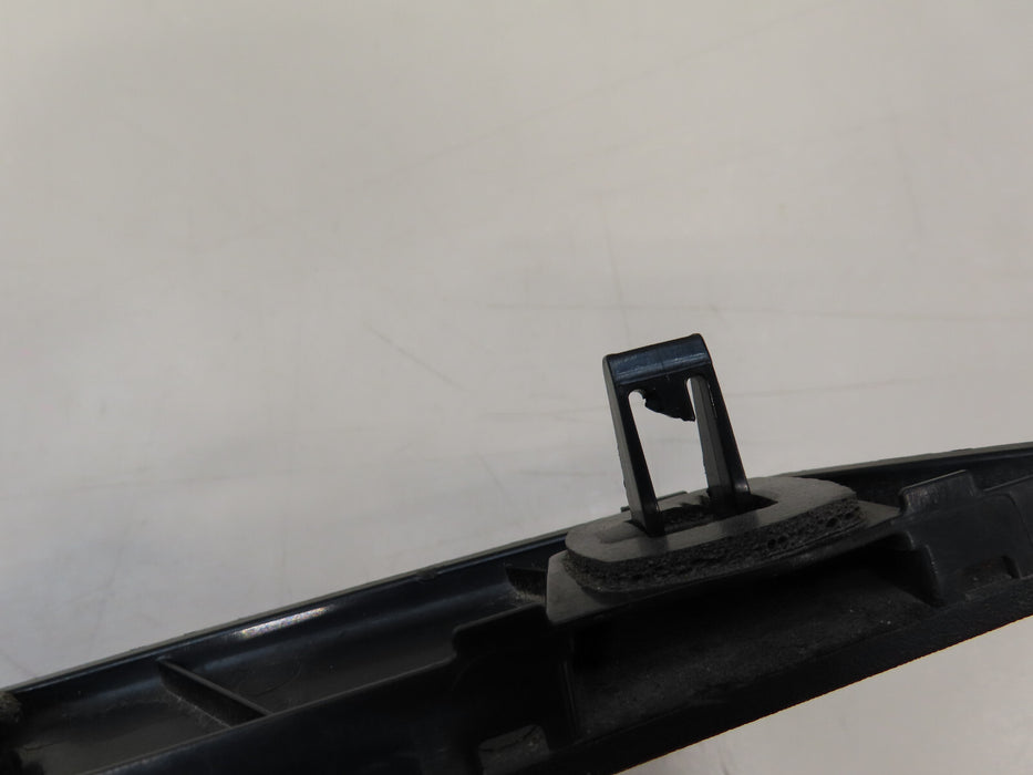 2014-2017 JEEP CHEROKEE REAR TAIL GATE HATCH MOLDING OEM 1UT72RXFAB
